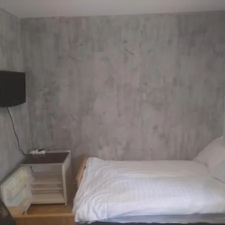 Pokoje Goscinne Pod Szopem Homestay